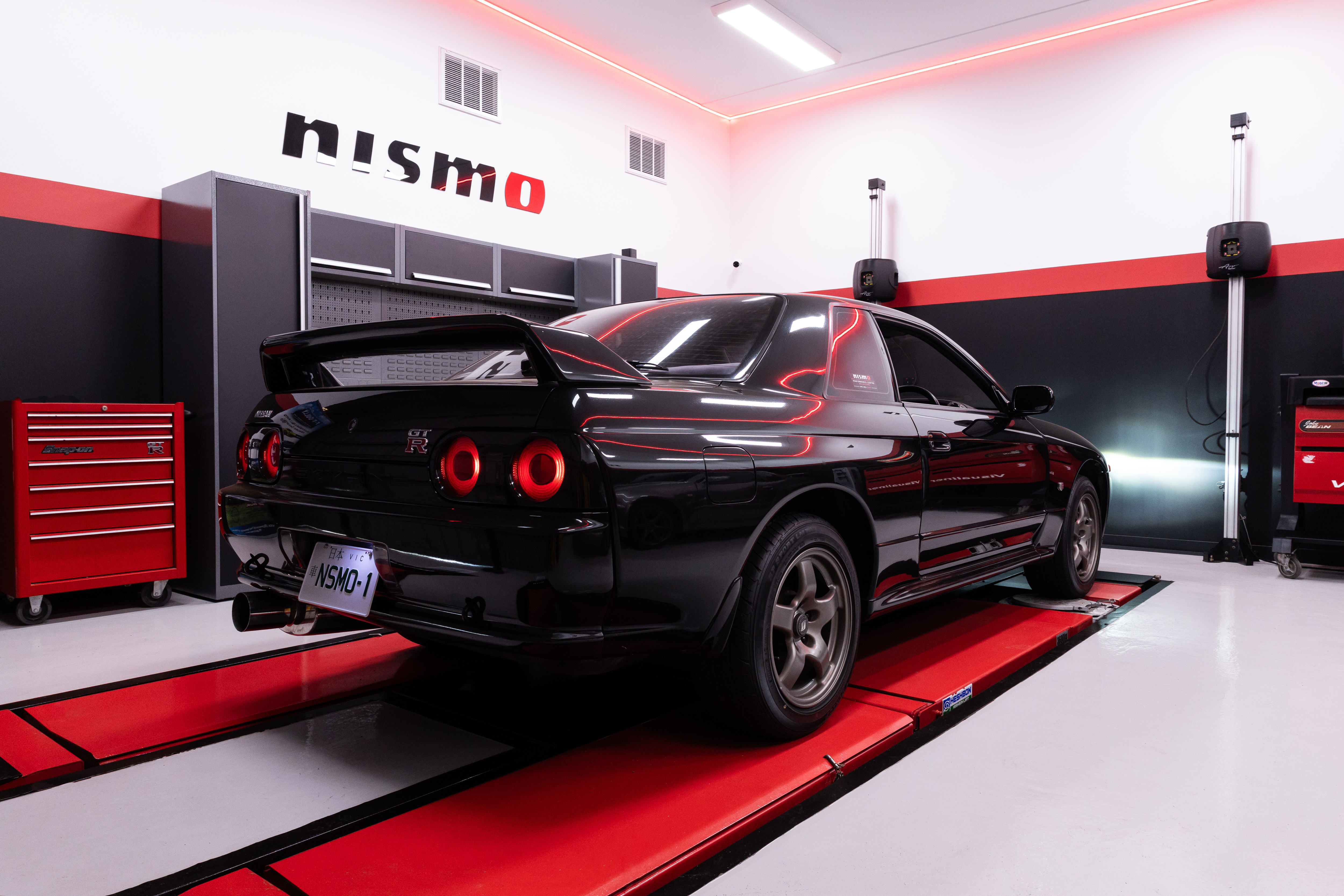 Nissan NISMOPerformanceCentre 008