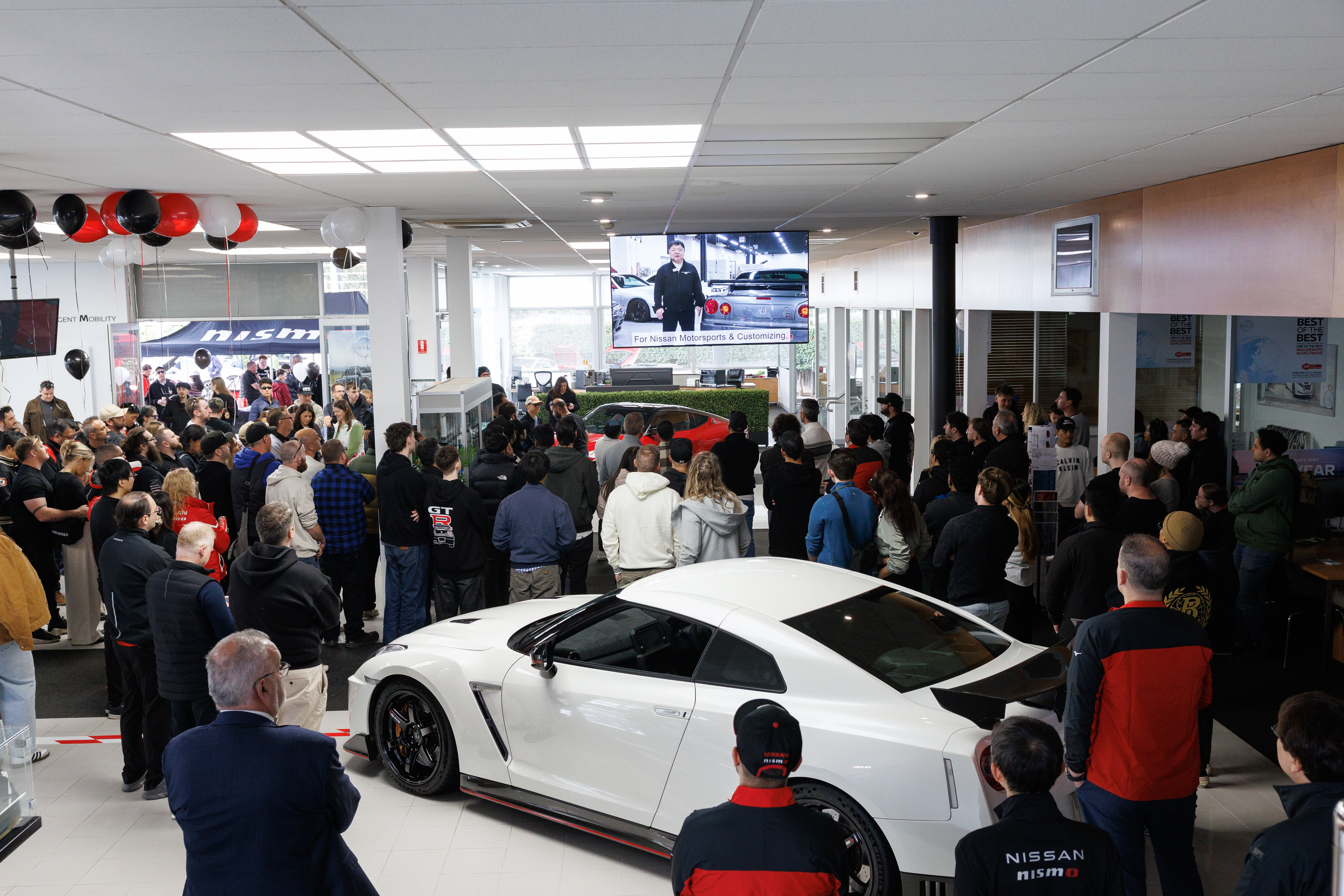 Nissan NISMOPerformanceCentre 055