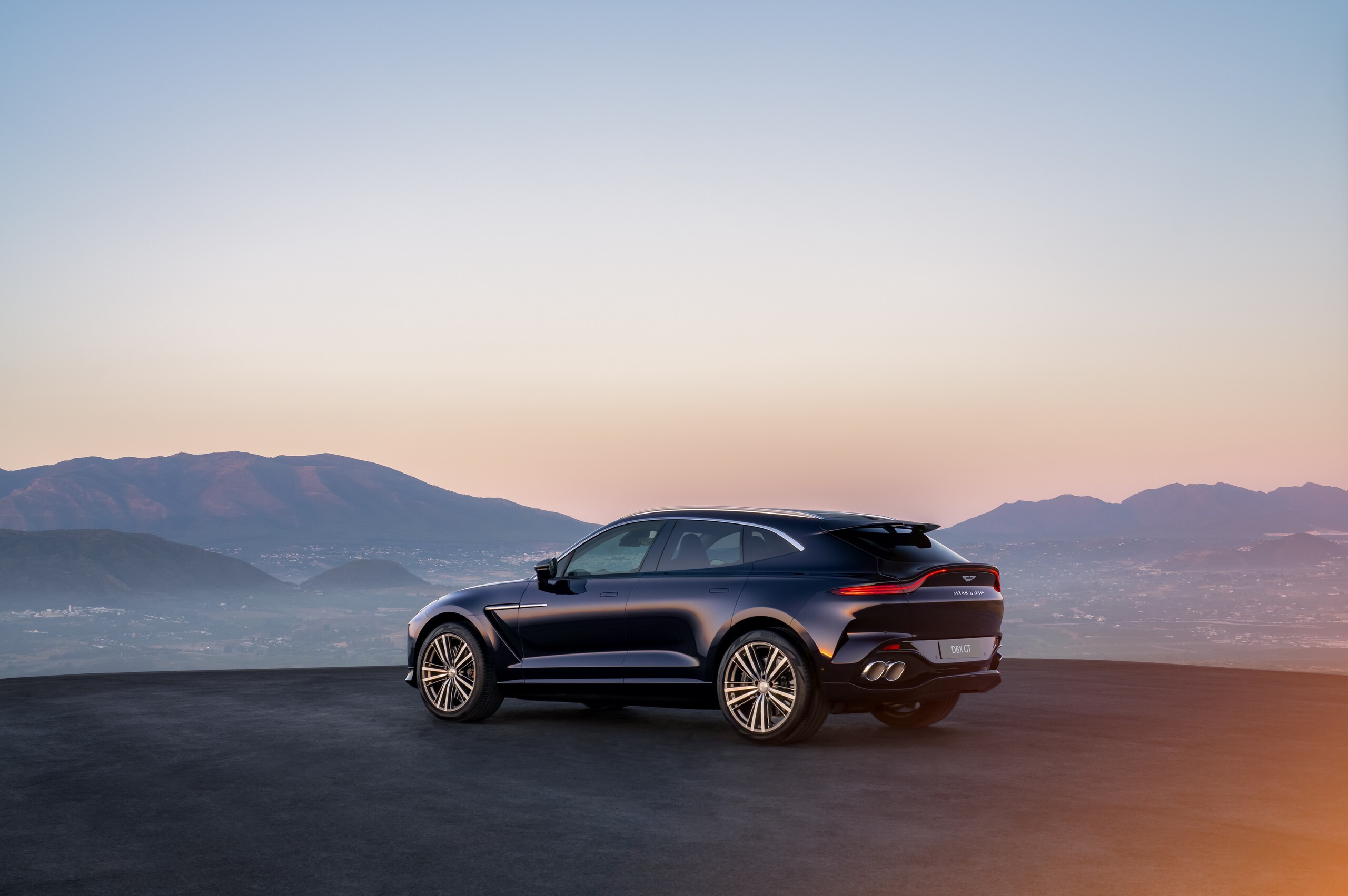 Aston Martin DBX GT New 18