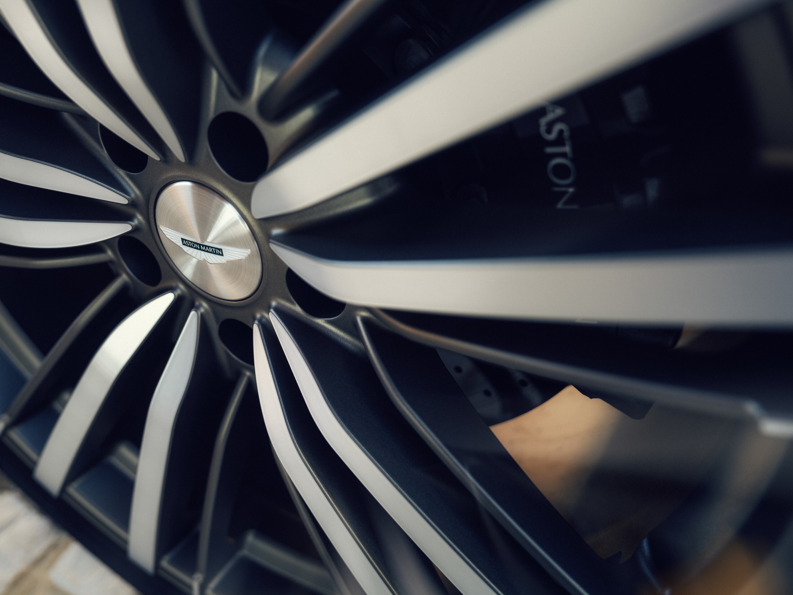 Aston Martin DBX GT New 22