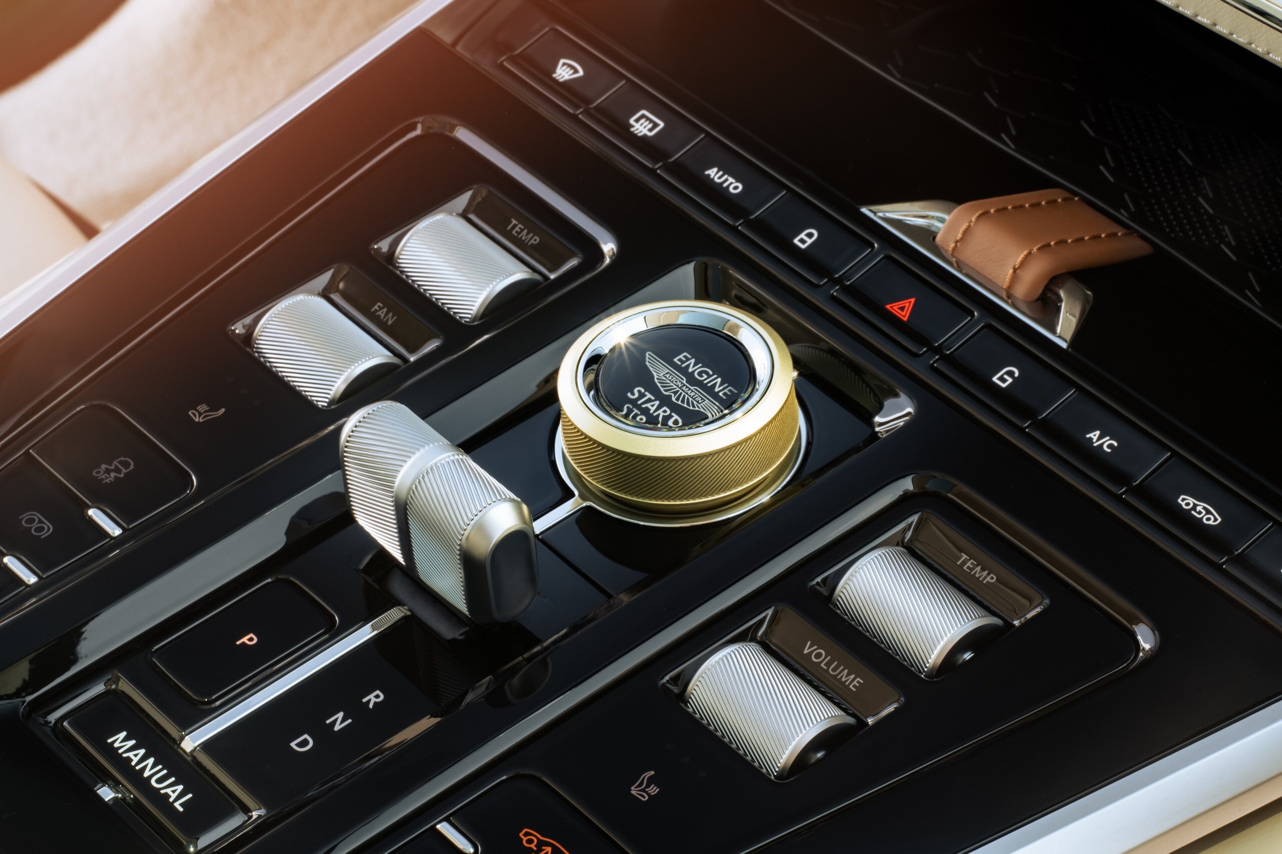 Aston Martin DBX GT New 28