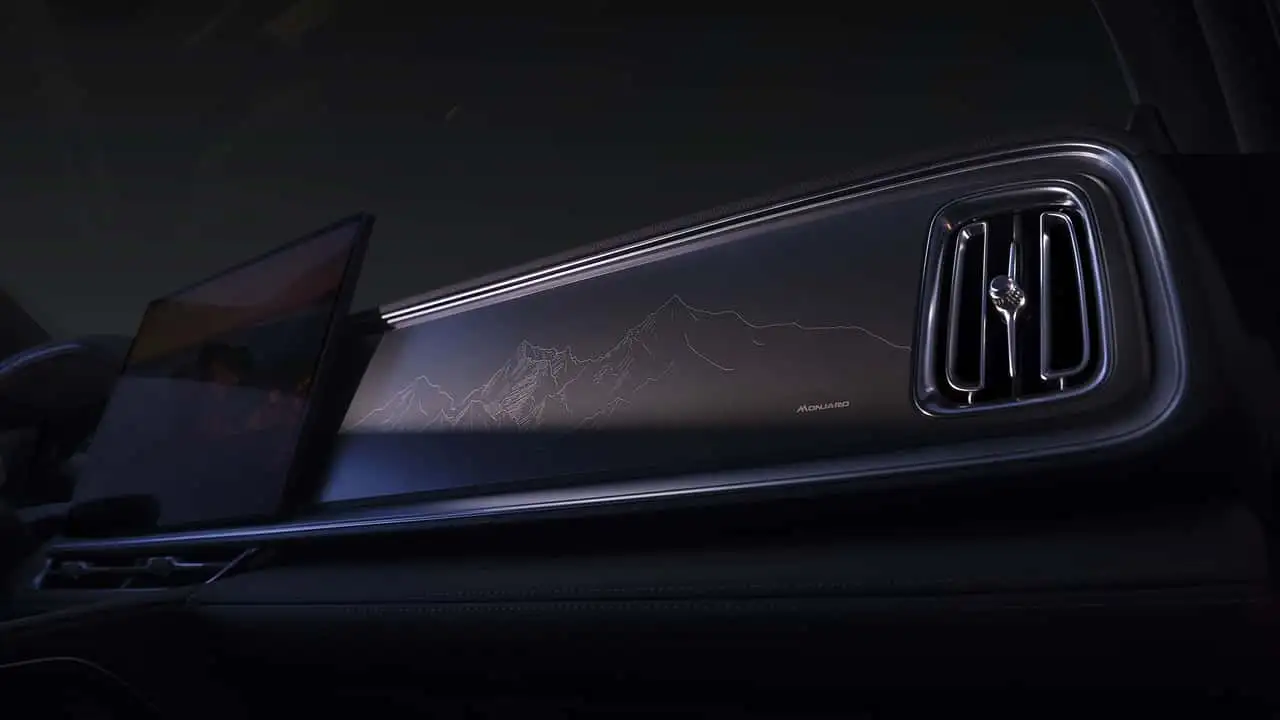 geely-no-quiere-dejarle-todo-el-pastel-a-byd-presenta-el-monjaro-em-i-su-nuevo-suv-hibrido-enchufable-para-europa-4.webp