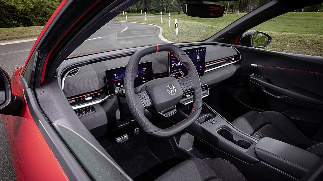 Volkswagen rompe con 50 anos de tradicion y pone precio a su primer gti electrico 226 cv y un cupra raval vz que le complica las cosas 2