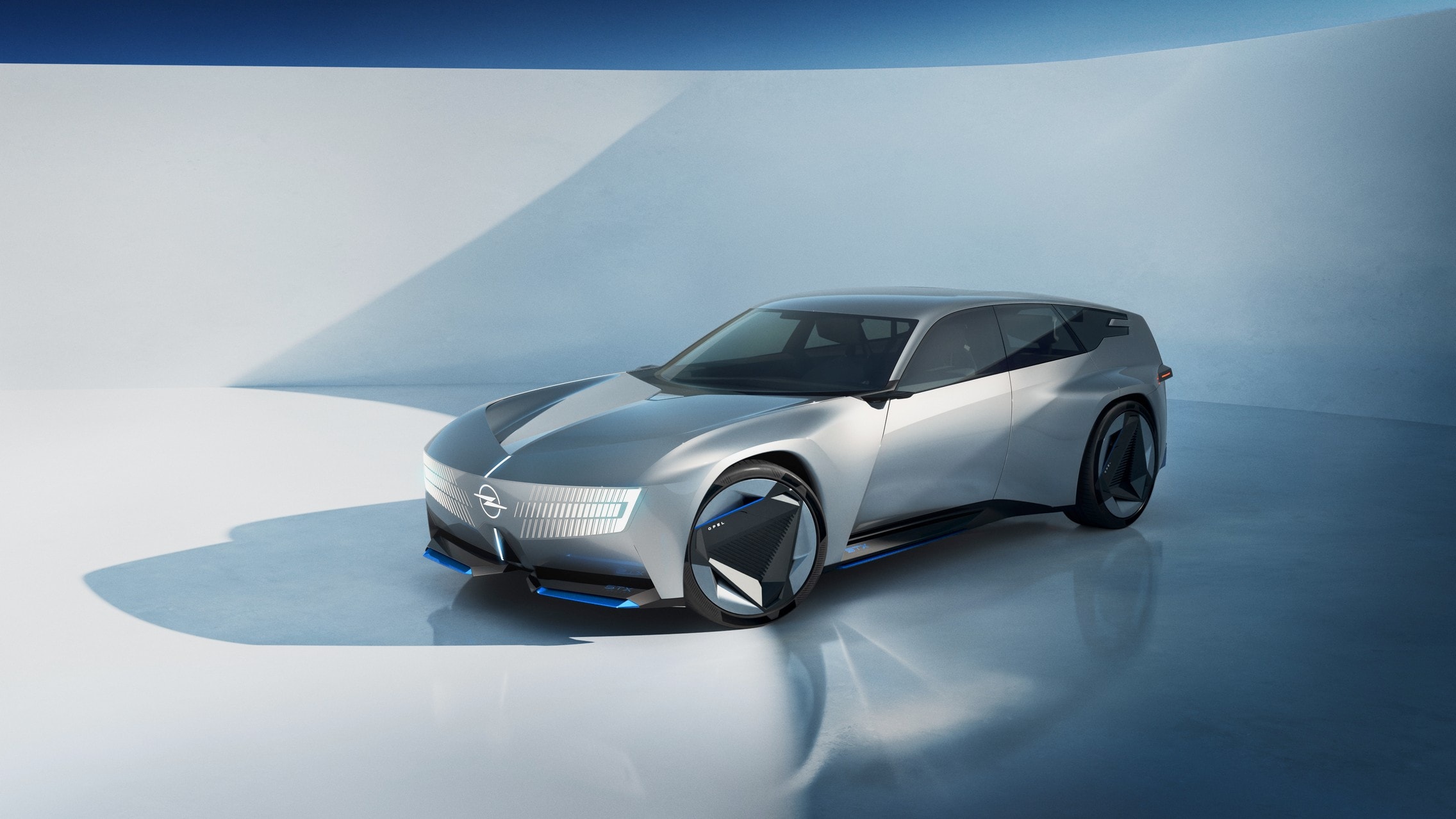 opel-presenta-el-diseno-de-sus-coches-del-futuro-y-la-gran-sorpresa-es-que-no-ha-elegido-un-suv-8.jpg