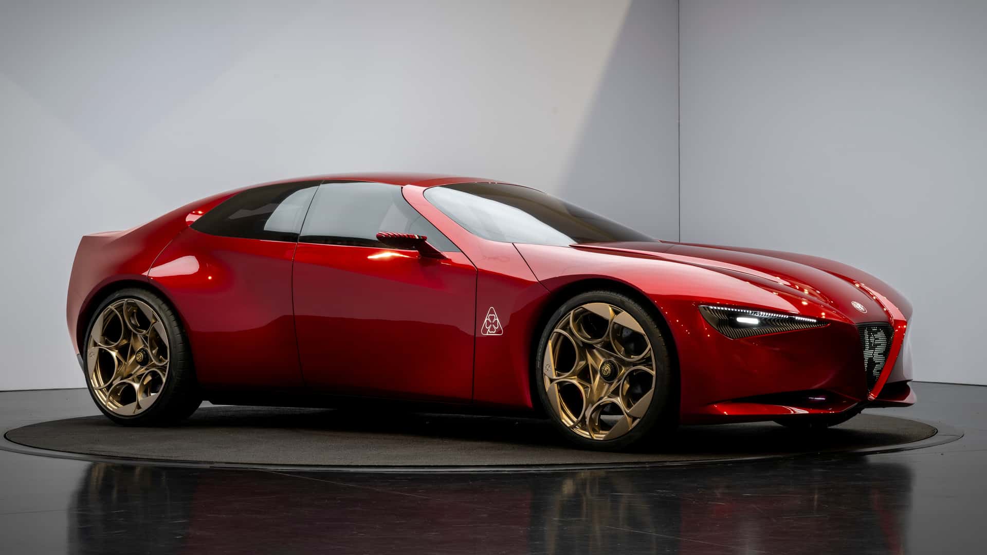 bgOPLm_alfa-romeo-cuorerosso.jpg