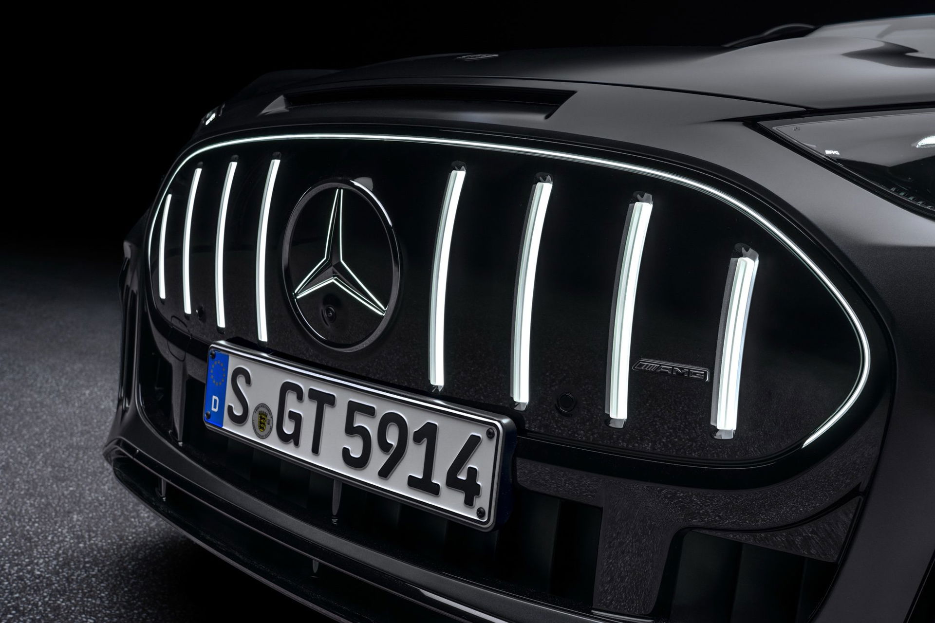 Mercedes amg ha tardado 59 anos en fabricar su primer suv desde cero y ha creado una autentica bestia 1169 cv y carga a 710 kw 8