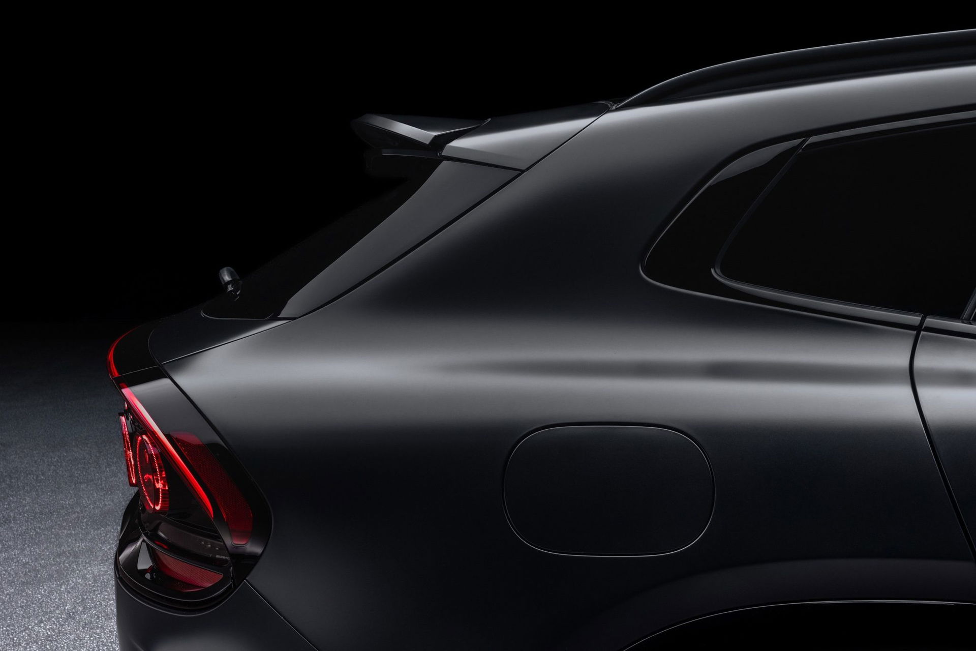 Mercedes amg ha tardado 59 anos en fabricar su primer suv desde cero y ha creado una autentica bestia 1169 cv y carga a 710 kw 12