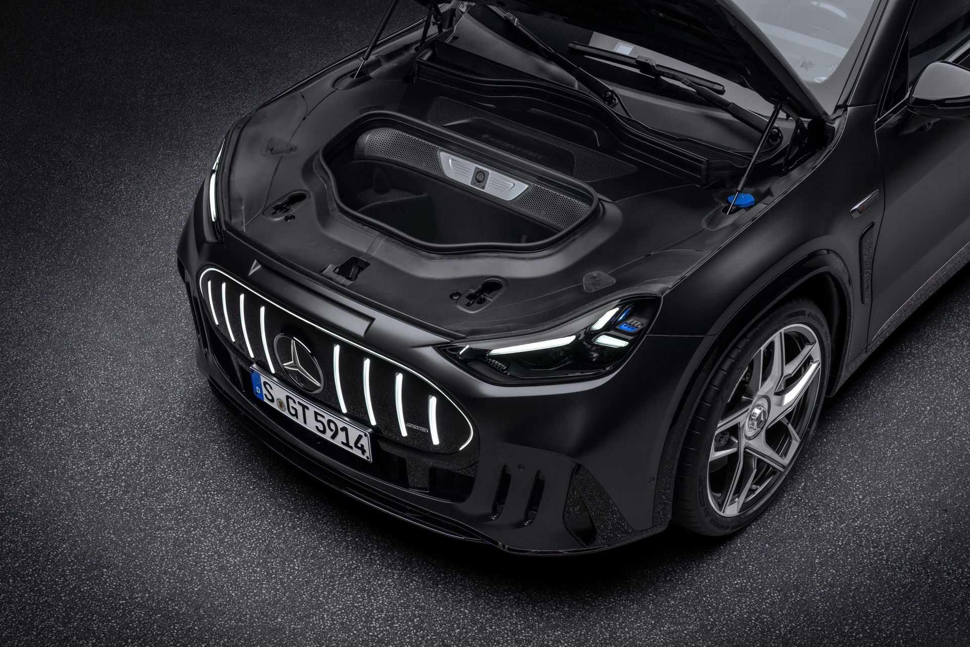 Mercedes amg ha tardado 59 anos en fabricar su primer suv desde cero y ha creado una autentica bestia 1169 cv y carga a 710 kw 14