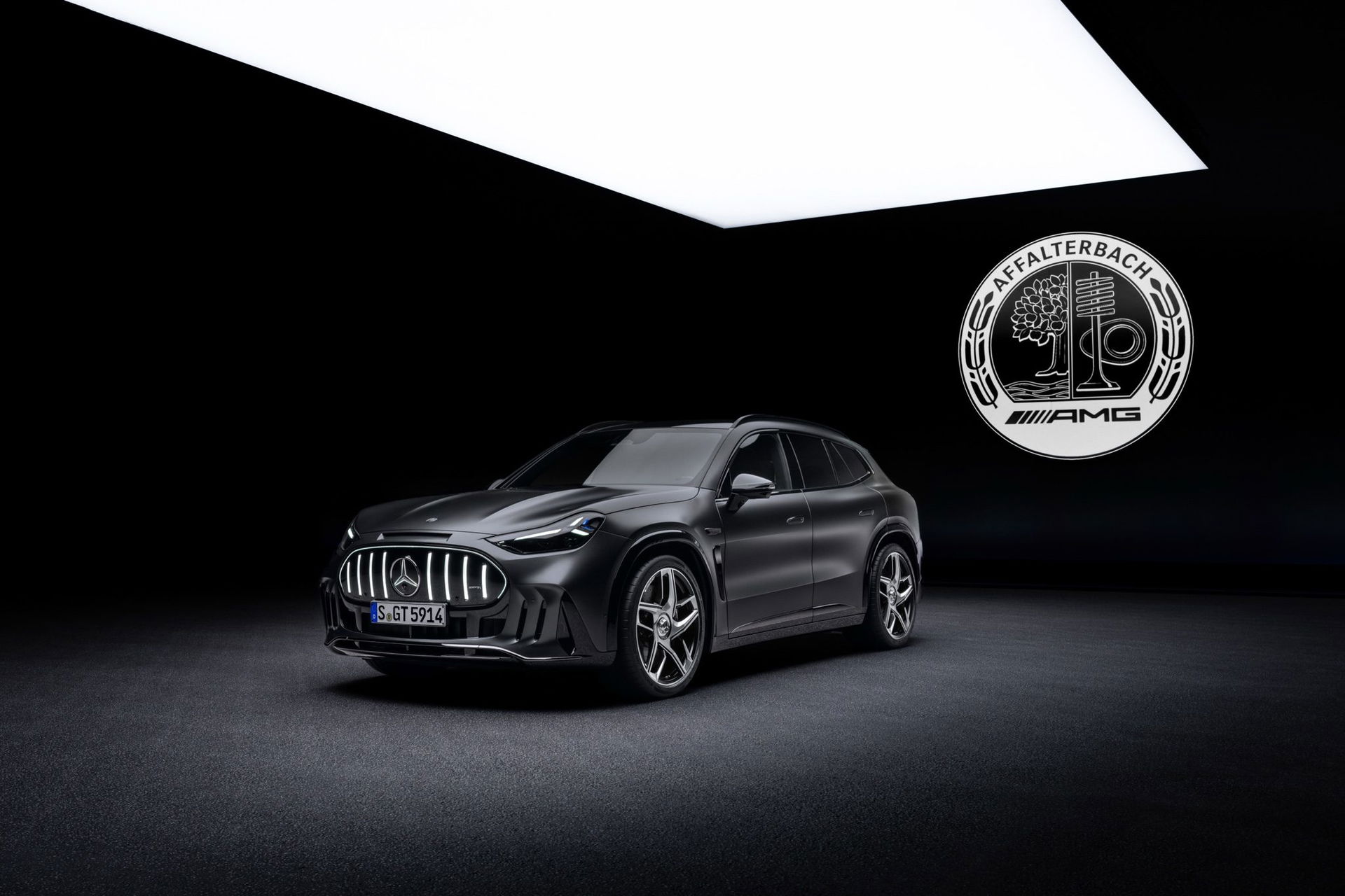 Mercedes amg ha tardado 59 anos en fabricar su primer suv desde cero y ha creado una autentica bestia 1169 cv y carga a 710 kw 16