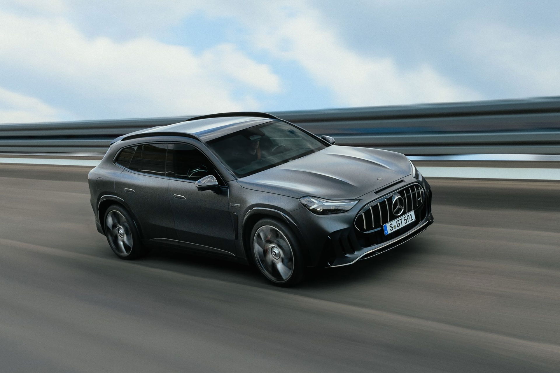 Mercedes amg ha tardado 59 anos en fabricar su primer suv desde cero y ha creado una autentica bestia 1169 cv y carga a 710 kw 25
