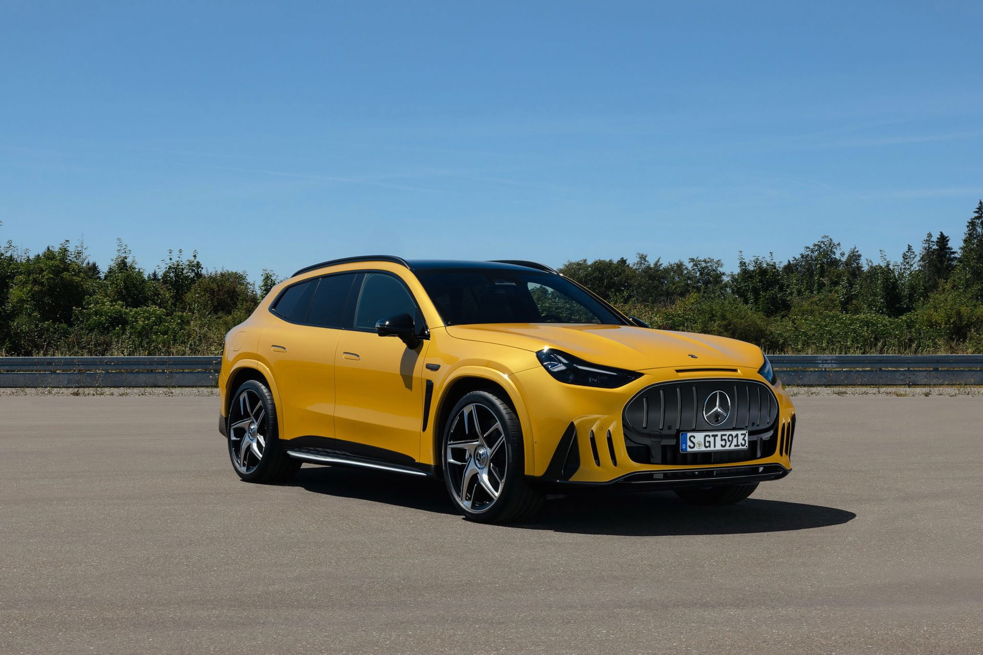 Mercedes amg ha tardado 59 anos en fabricar su primer suv desde cero y ha creado una autentica bestia 1169 cv y carga a 710 kw 37