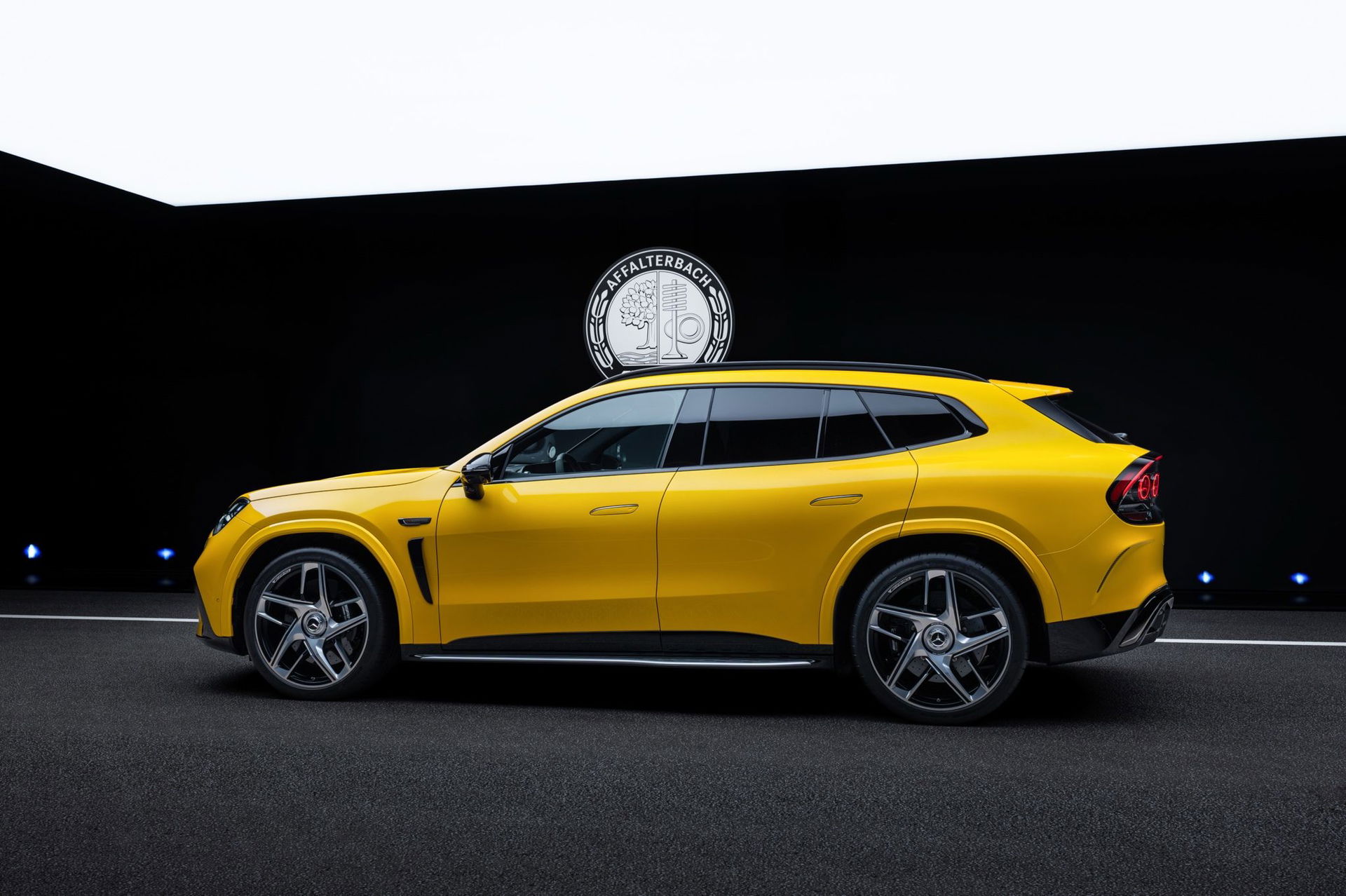Mercedes amg ha tardado 59 anos en fabricar su primer suv desde cero y ha creado una autentica bestia 1169 cv y carga a 710 kw 44