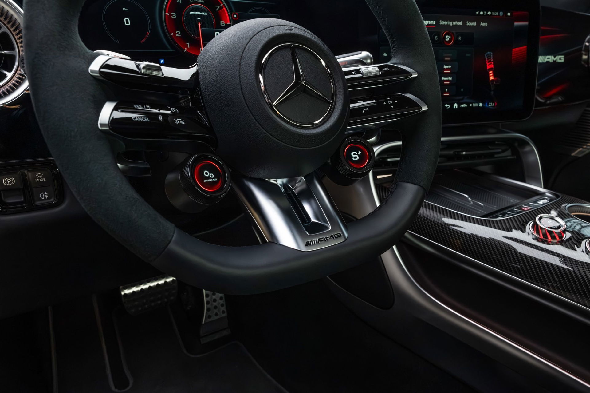 Mercedes amg ha tardado 59 anos en fabricar su primer suv desde cero y ha creado una autentica bestia 1169 cv y carga a 710 kw 54