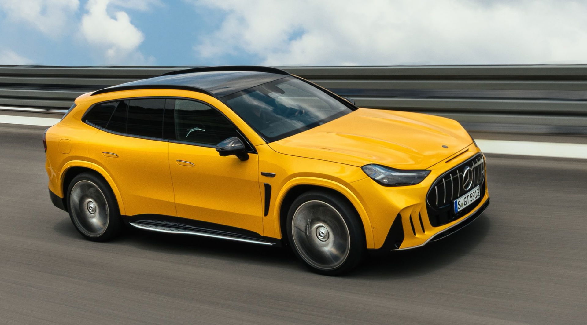 mercedes-amg-ha-tardado-59-anos-en-fabricar-su-primer-suv-desde-cero-y-ha-creado-una-autentica-bestia-1169-cv-y-carga-a-710-kw-66.jpg
