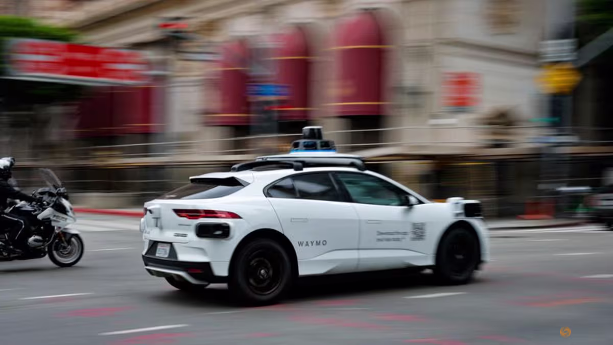 2026-10-20t125459z-2-lynxmpem9j12i-rtroptp-3-waymo-spainjpg.avif