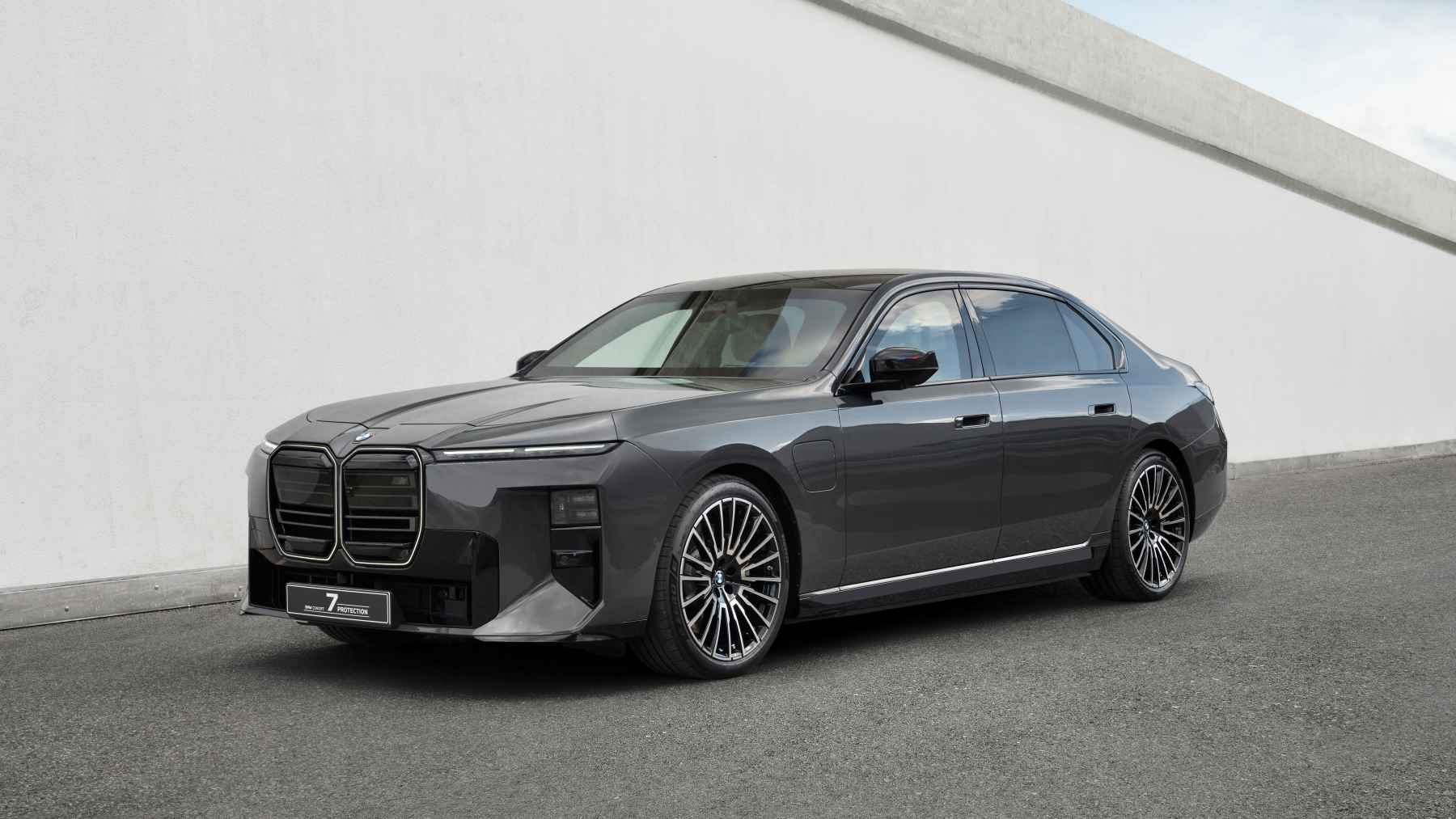 bmw-concept-7-protection-7.jpg