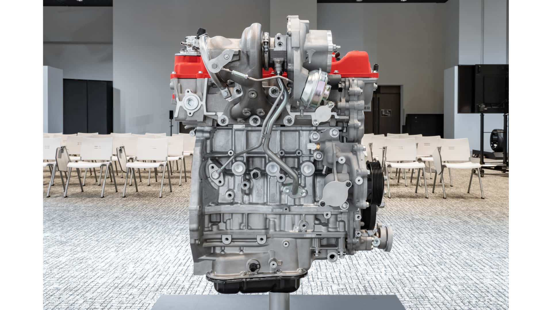 new-toyota-20-liter-engine-2.jpg