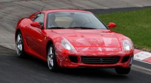 Michael Schumacher cazado probando un Ferrari 599 GTB