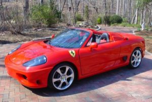 Réplica de un Ferrari 360 Spyder sobre un Toyota MR2