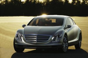 Presentación oficial del Mercedes F700