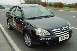 Chery podría producir una berlina de lujo
