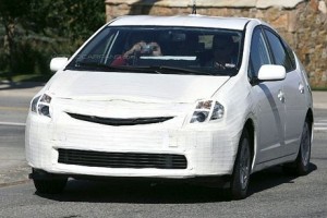 Más fotos espías del renovado Toyota Prius
