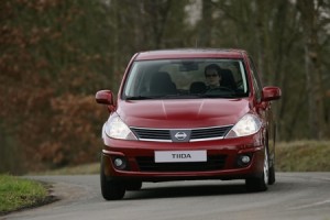 Nissan Tiida, llega a España