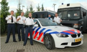 BMW regala un M3 coupé a la policía holandesa