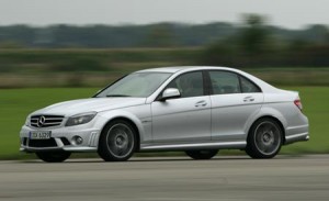 El Mercedes C 63 AMG consigue un récord en aceleración