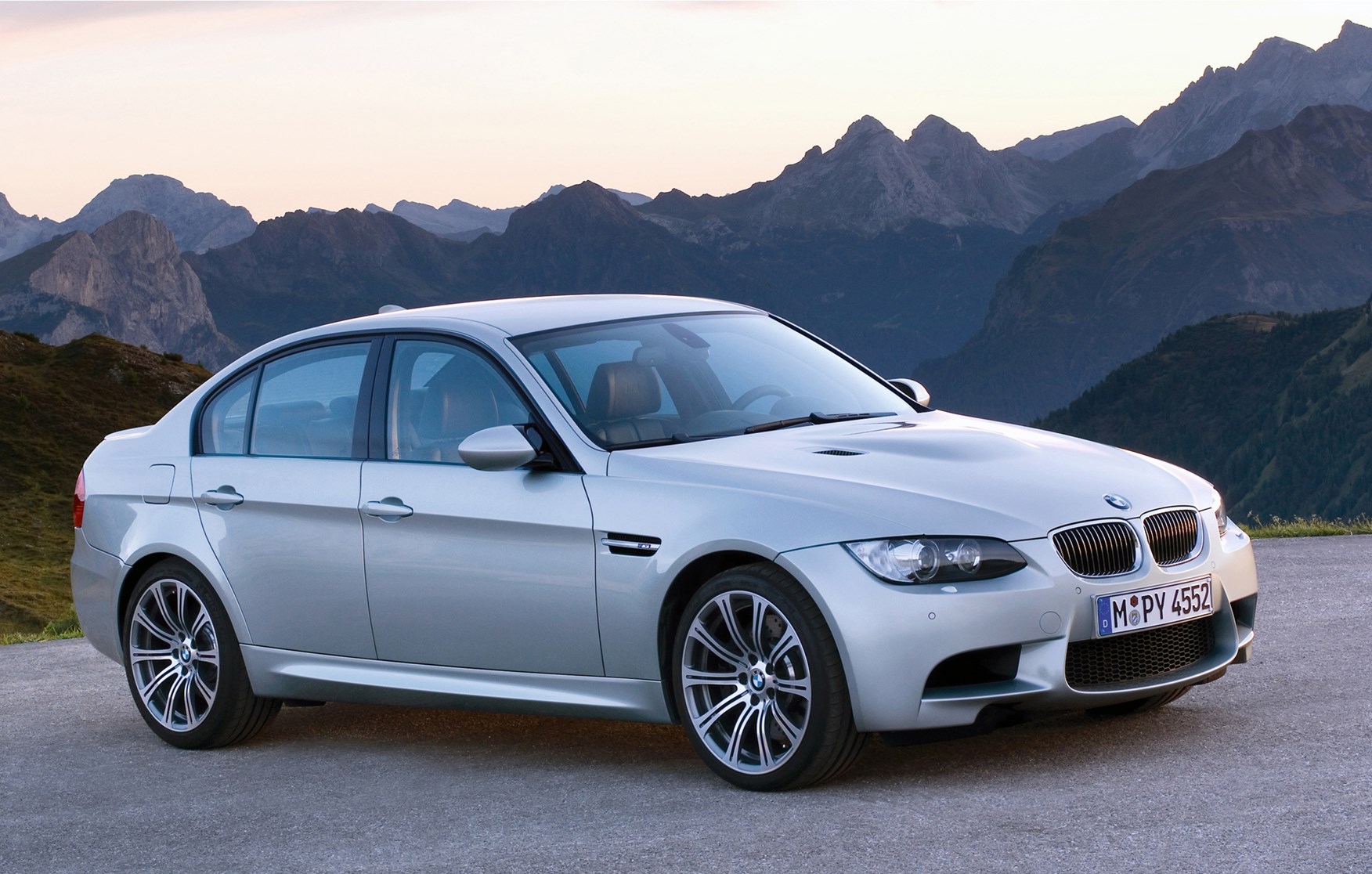 bmw-m3-sedan-informacion-y-galeria-fotografica-02