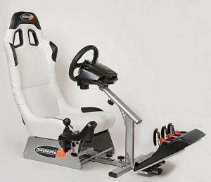 Play Seat Evolution + Logitech G25, para los más jugones