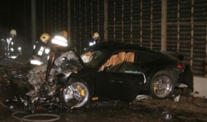 Al menos cinco deportivos destrozados a lo largo del fin de semana