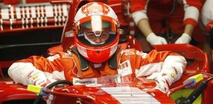 Michael Schumacher vuelve a subirse en un Fórmula 1