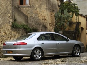 Cambios en la gama Peugeot 607 para España