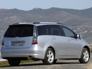 Mitsubishi Grandis 2008