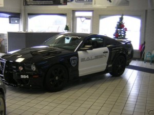 Réplica del Mustang Barricade de Transformers, a la venta en eBay