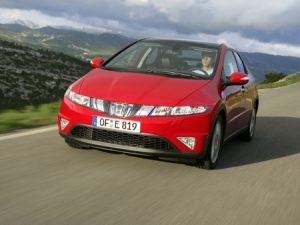 Honda llama a revisión al Civic europeo de 8º generación