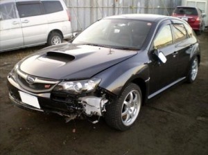 Subaru Impreza WRX STI accidentado