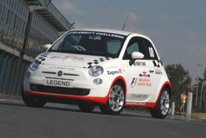 Fiat 500 Celebrity Race Car, para Melbourne con el volante a la derecha
