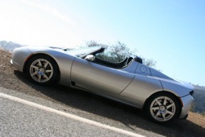 El Tesla Roadster llega a las 1.000 unidades