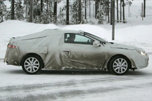 Renault Laguna Coupé, fotos espía y recreación