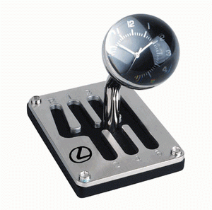 Reloj con cambio manual por Lexus