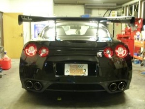 Nissan GT-R con «barra de bar» instalada posteriormente