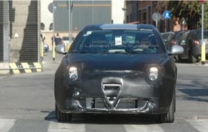 Nuevas fotos espía del Alfa Junior