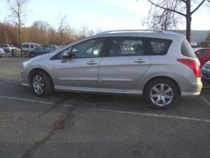 Peugeot 308 SW: cazado