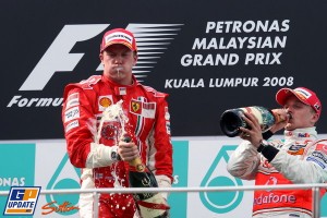 Kimi y Kubica dejan con la boca abierta a cientos de miles de espectadores