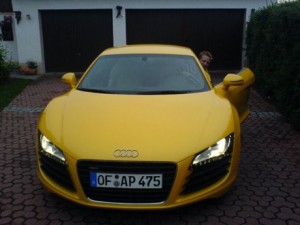 Audi S5 y R8 en Amarillo Ímola