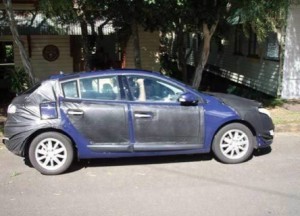 Renault Laguna Coupé y el nuevo Renault Mégane cazados en Australia