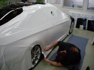 Pintando un BMW 335i con unas láminas 3M