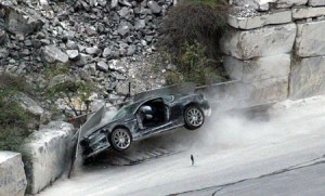 Dolor en estado puro: Aston Martin DBS siniestrado por James Bond